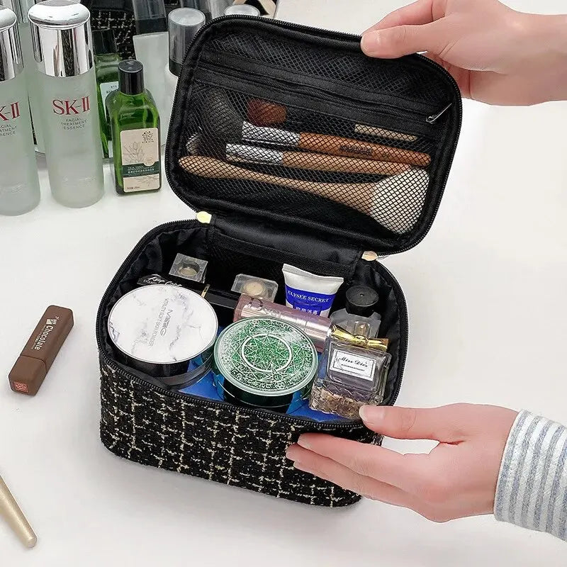 Large Capacity Portable Cosmetic Bag