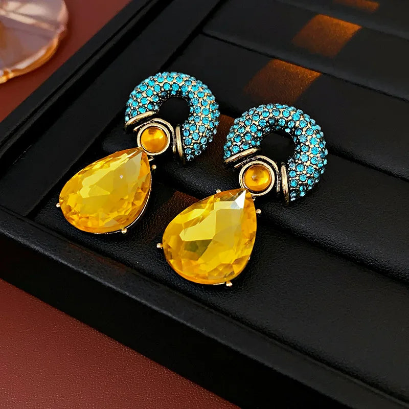 Rhinestone Circle Water Drop Metal Earrings