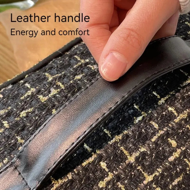 Large Capacity Portable Cosmetic Bag