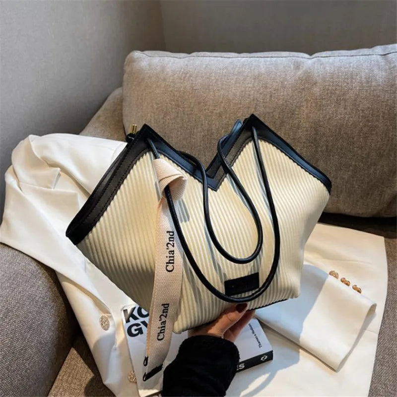 Love Design Large Capacity Tote Bag