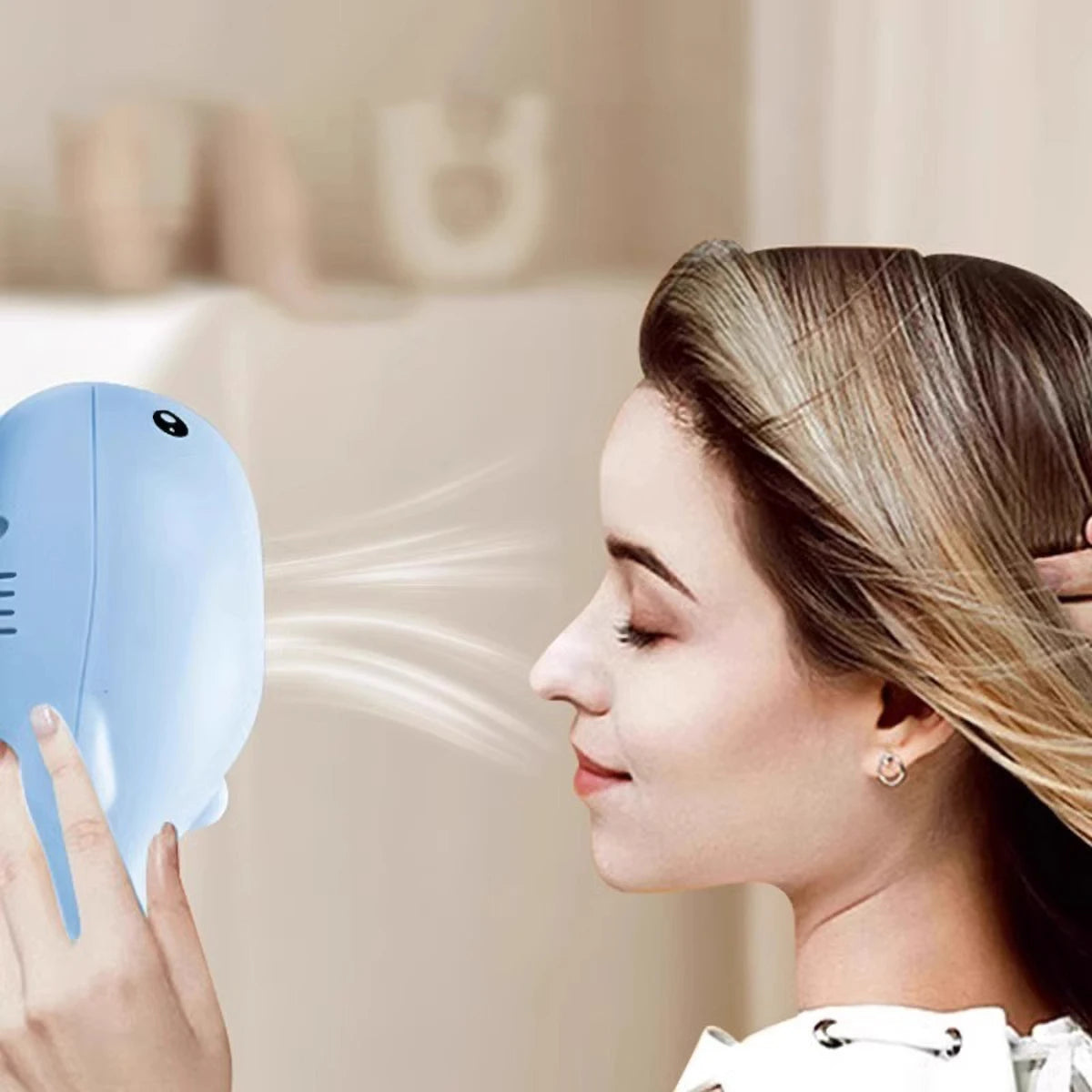 Interactive Electric Jet Floating Ball Cat Toy