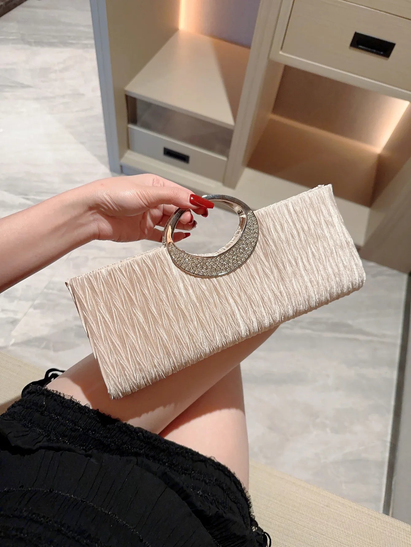 Classic Pleated Design Metal Evening Bag