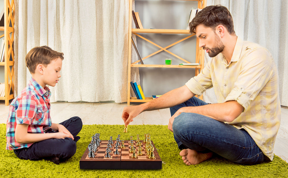 Deluxe Folding Wooden Chess Set