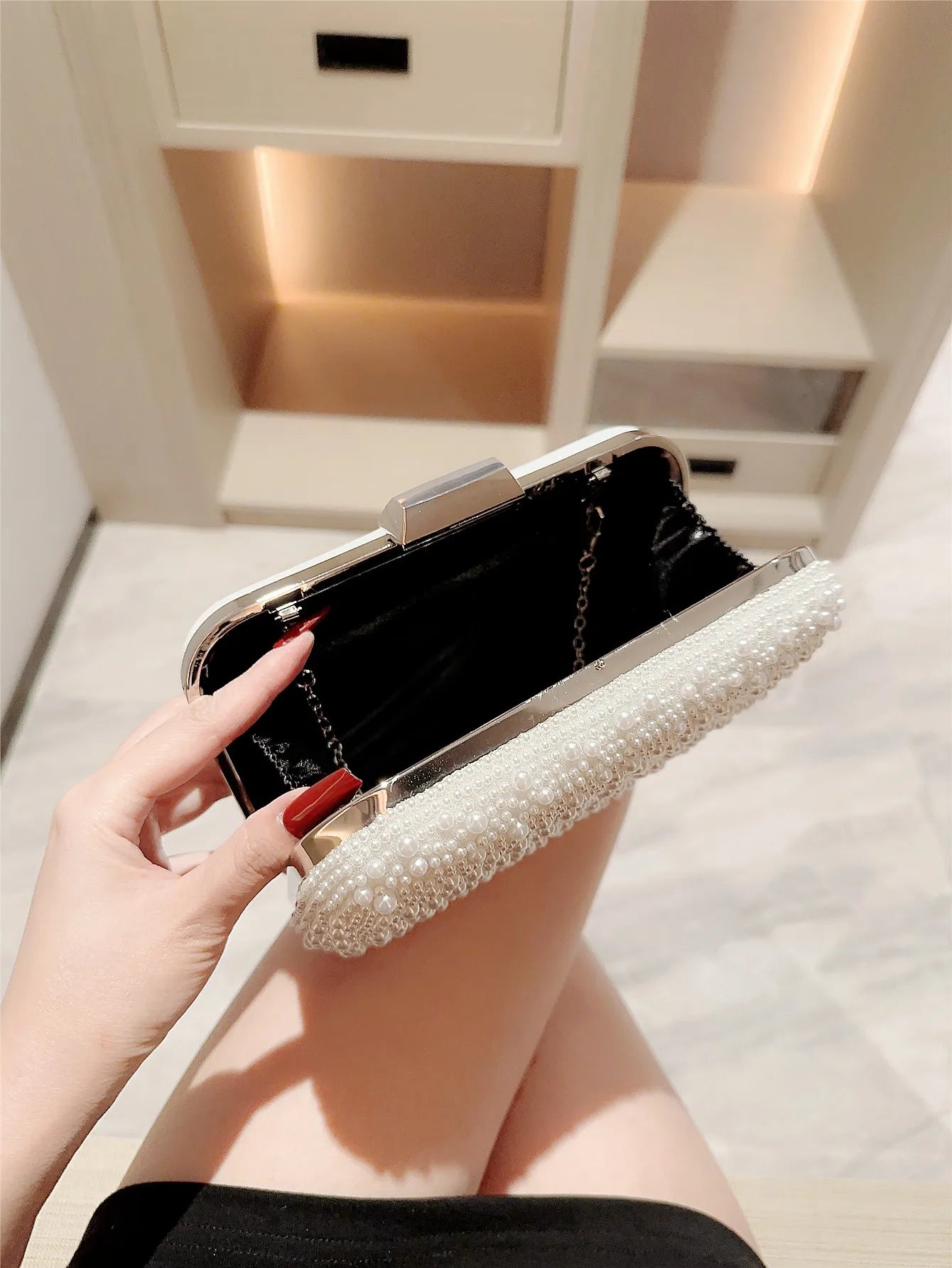 Pearl Square Box Type Evening Bag
