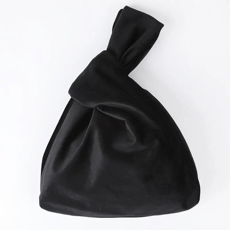 Retro Velvet Wrist Bag