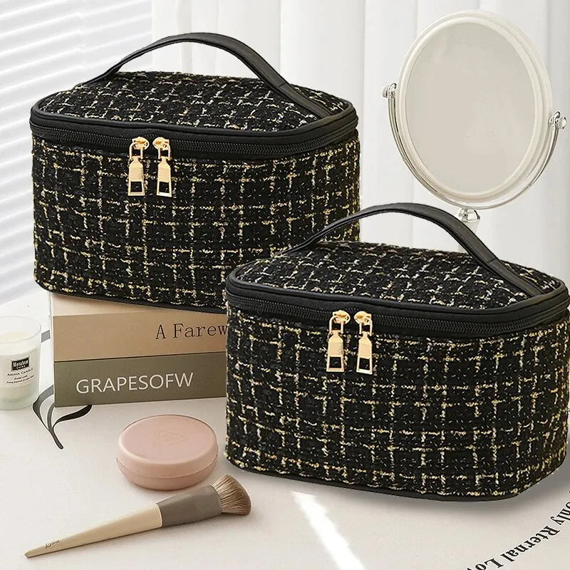 Large Capacity Portable Cosmetic Bag