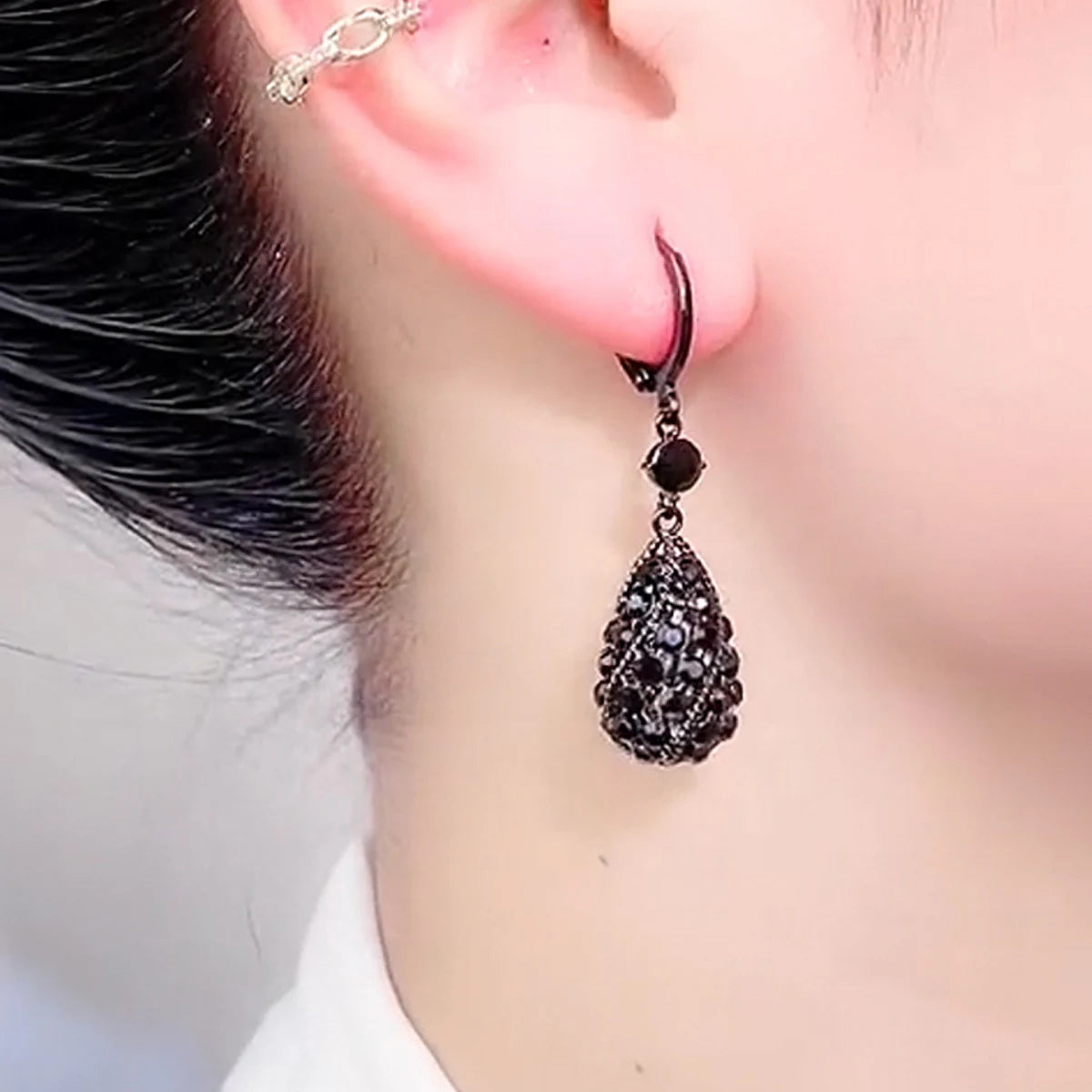 Luxury Black Crystal Drop-Shaped Earrings