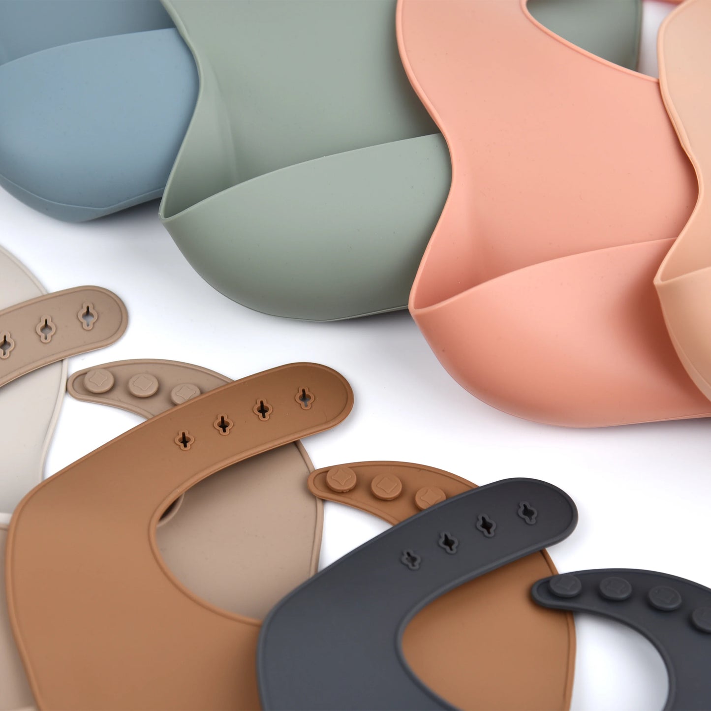 Waterproof Silicone Baby Bib With Food Catcher