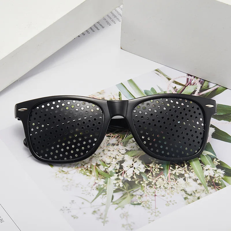 Anti-myopia Astigmatism Glasses With Holes