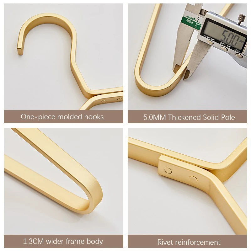 1/4pcs Widen Metal Coat Hangers