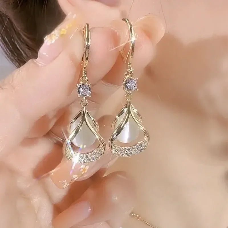 Elegant Slimming Magnetic Earrings