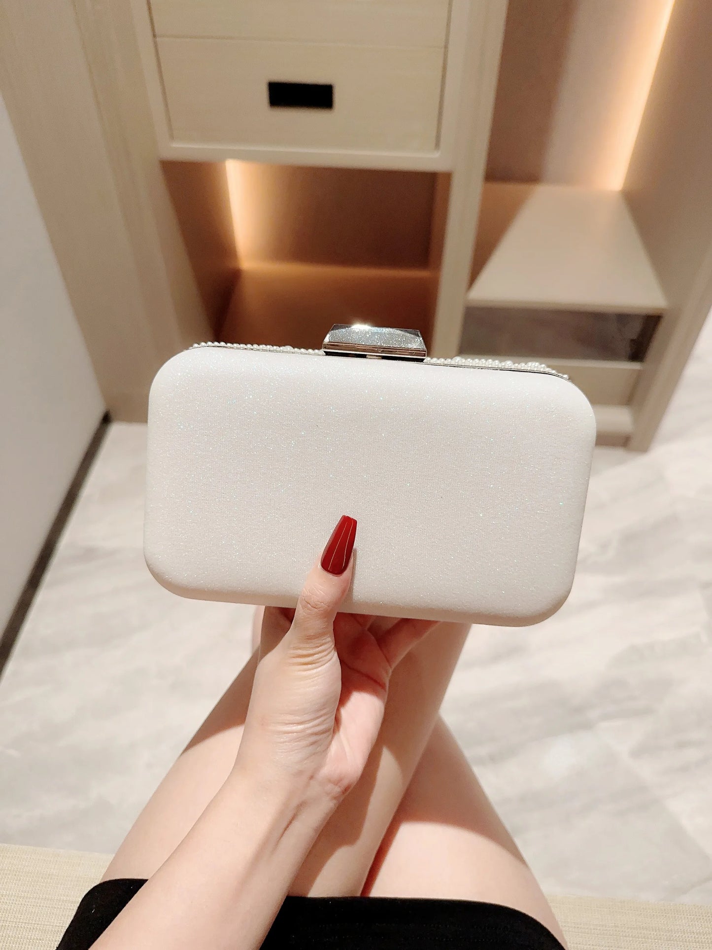 Pearl Square Box Type Evening Bag