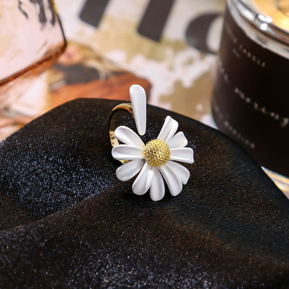 Vintage Daisy Flower Ring