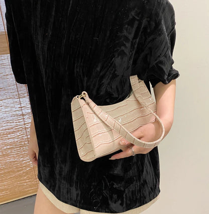 Alligator Pattern PU Leather Baguette Shoulder Bag
