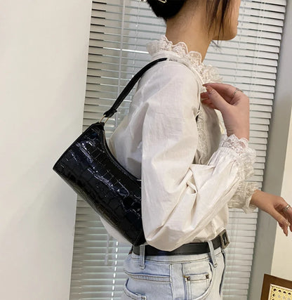 Alligator Pattern PU Leather Baguette Shoulder Bag