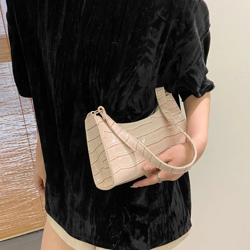 Alligator Pattern PU Leather Baguette Shoulder Bag