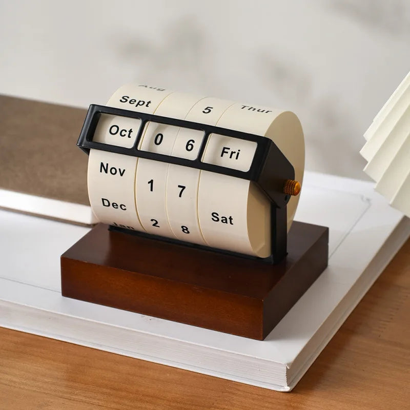 Rotating Wheel Perpetual Calendar Desk Ornament