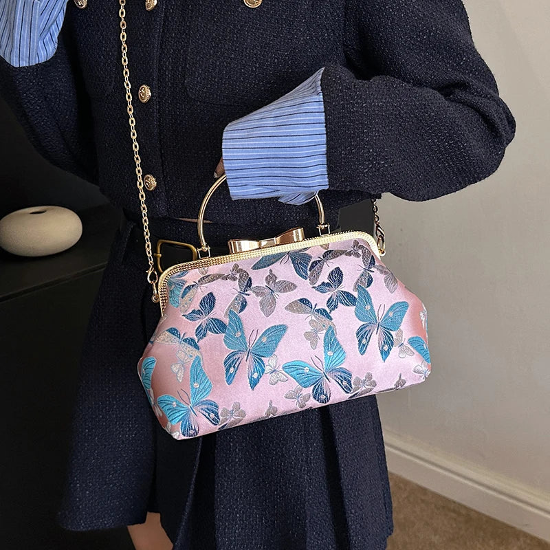 Vintage Embroidered Chain Clutch Handbag