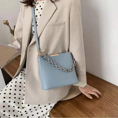 Minimalist Chain Bucket Crossbody Bag