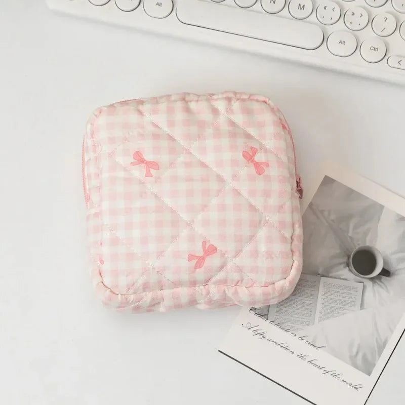 Heart Print Feminine Hygiene Storage Pouch