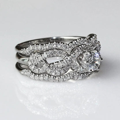 Huitan Twist Design Ring