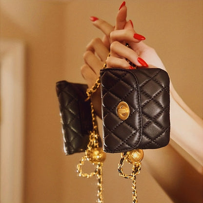 Women’s Quilted Chain Crossbody Waist Bag