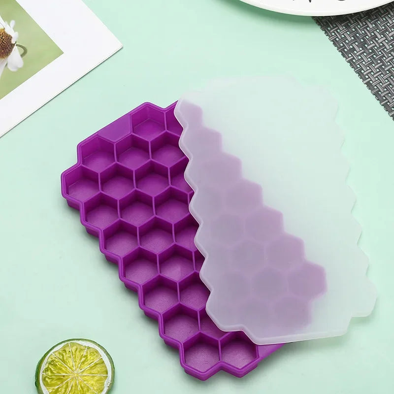 37-Grid Honeycomb Silicone Ice Cube Tray with Lid
