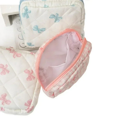 Heart Print Feminine Hygiene Storage Pouch