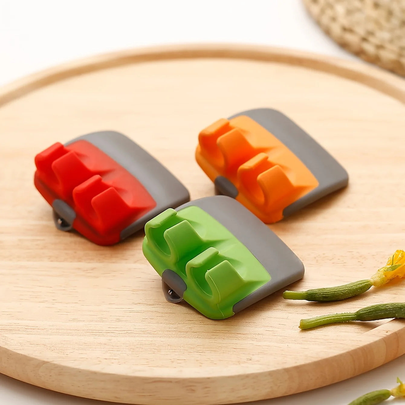 Stainless Steel Finger Grip Vegetable Peeler