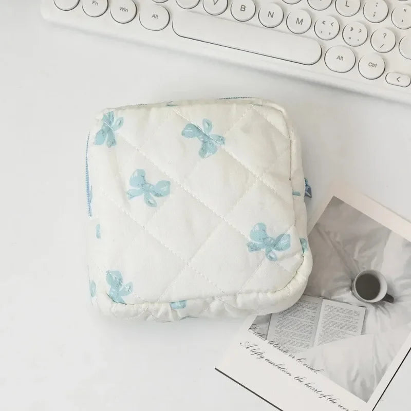 Heart Print Feminine Hygiene Storage Pouch