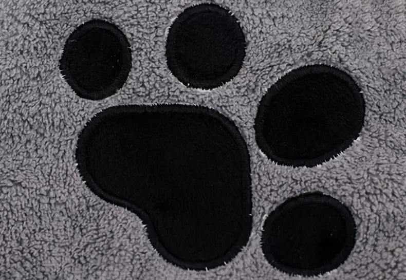 Quick-Dry Pet Grooming Glove