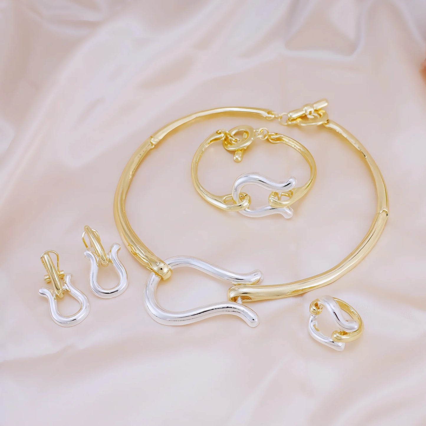 Wedding Jewelry Set – Choker Necklace, Earrings, Bracelet & Ring