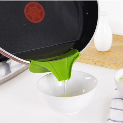 Kitchen Pot Spill Guard Tool