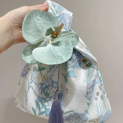 Flower Pendant Lunch Bag