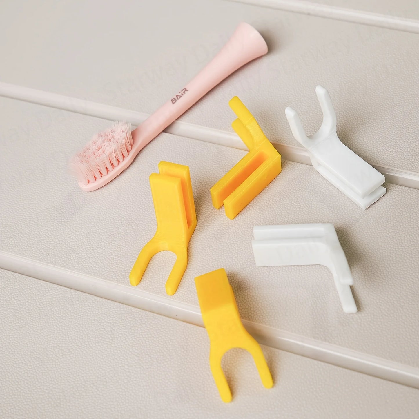 Universal Travel Toothbrush Holder Clip