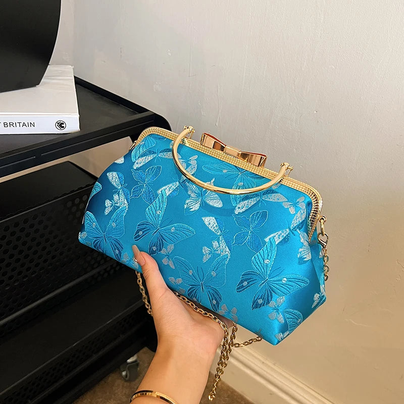 Vintage Embroidered Chain Clutch Handbag