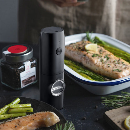 Automatic Electric Salt And Pepper Grinder Set USB Rechargeable With LED Light