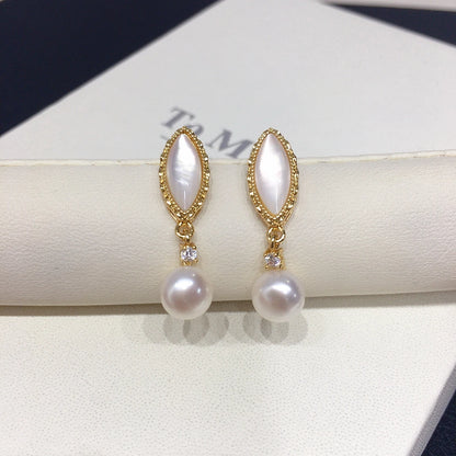 Freshwater Pearl Oval Stud Earrings