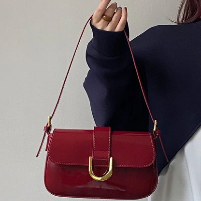 Vintage Horseshoe Buckle Crossbody Shoulder Bag