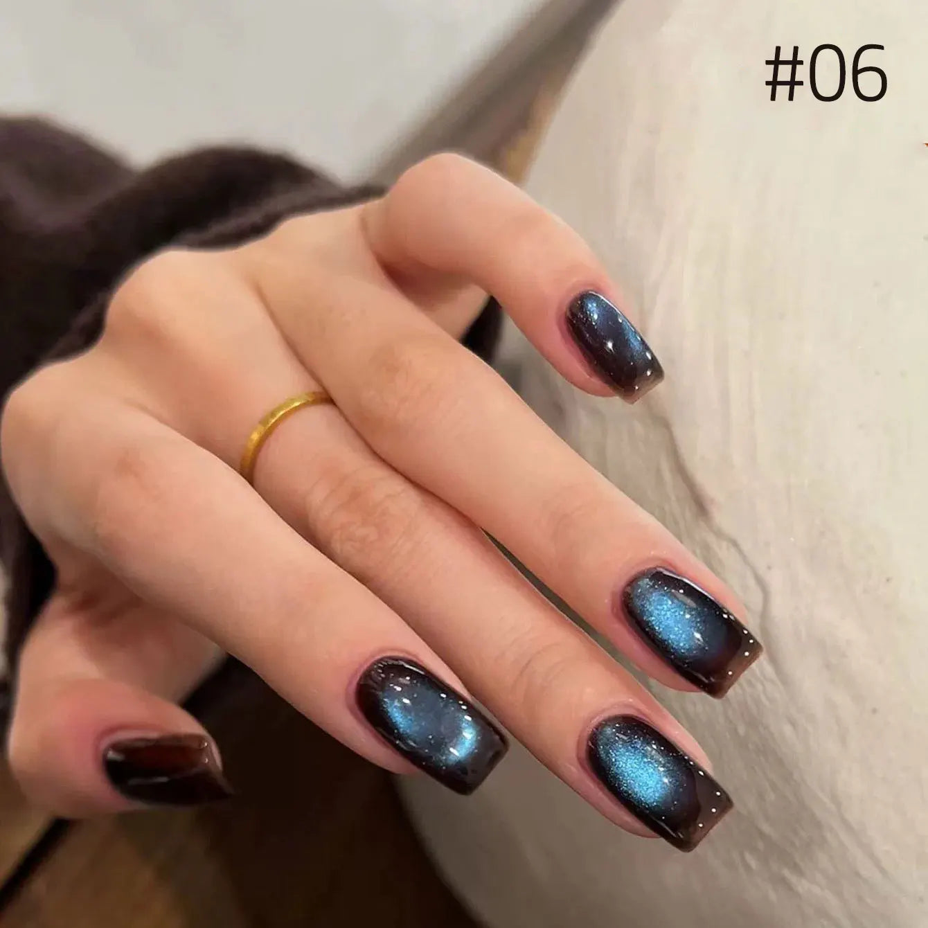 Brown Gold Cat Eye Gel Nail Polish