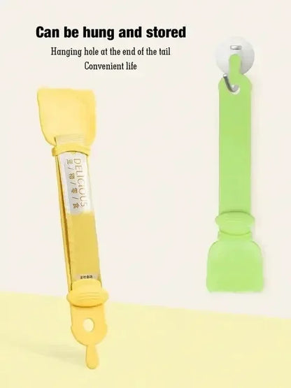 Long Handle Cat Wet Food Squeeze Spoon