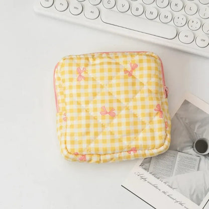 Heart Print Feminine Hygiene Storage Pouch