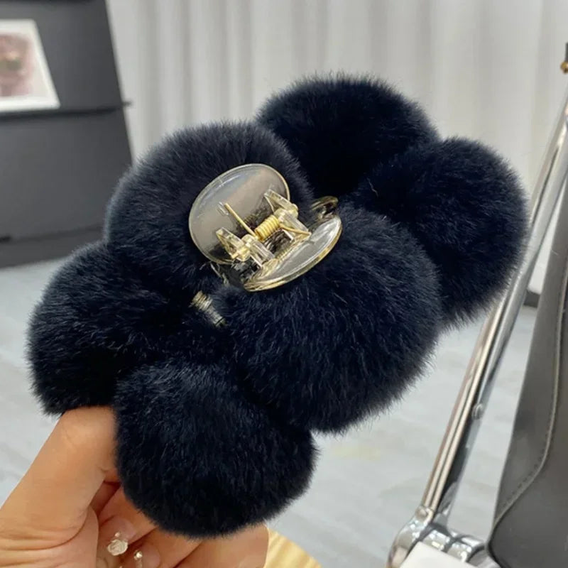 Women’s Furry Hair Claw Clip