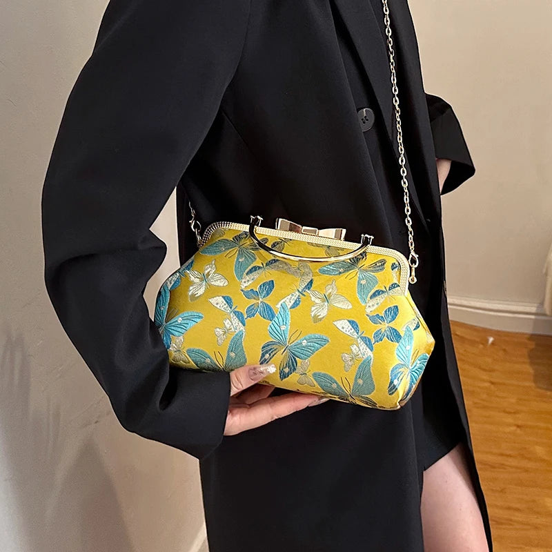 Vintage Embroidered Chain Clutch Handbag