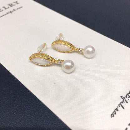 Freshwater Pearl Oval Stud Earrings