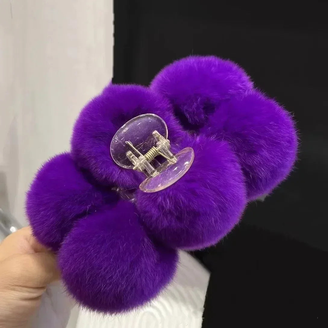 Women’s Furry Hair Claw Clip