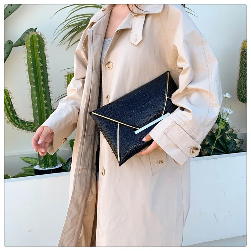 Crocodile Pattern Envelope Clutch Bag for Women