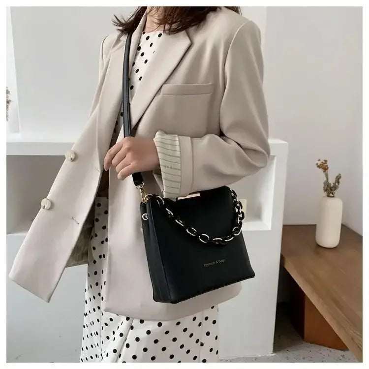 Minimalist Chain Bucket Crossbody Bag