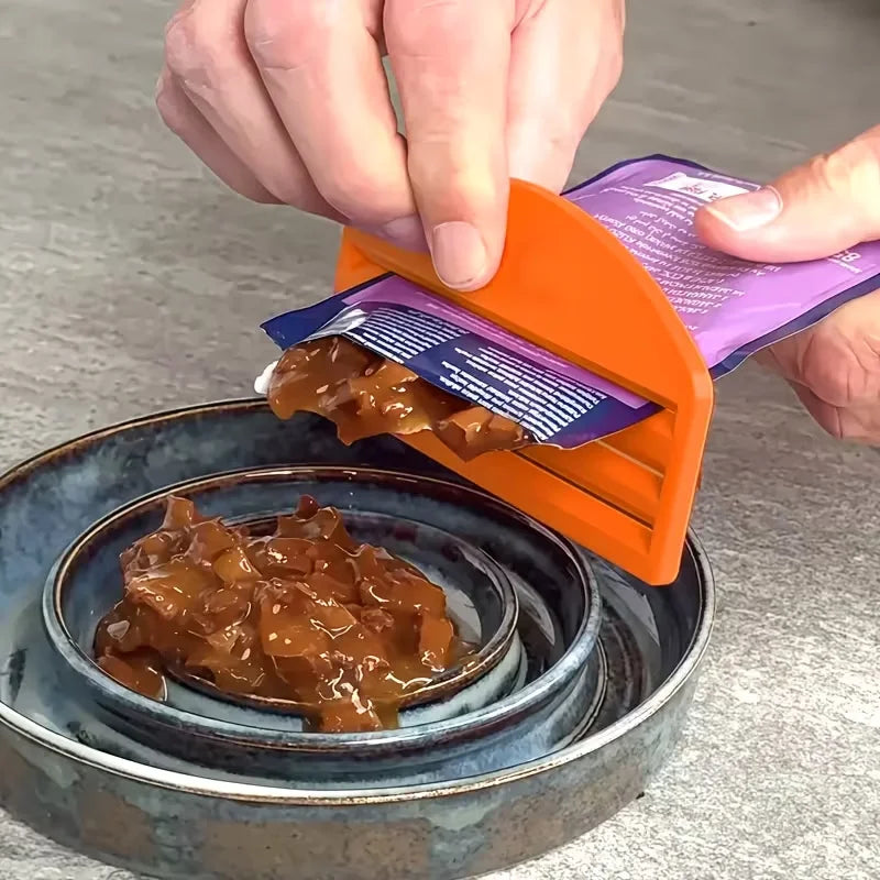 Cat Food Pouch Squeezer