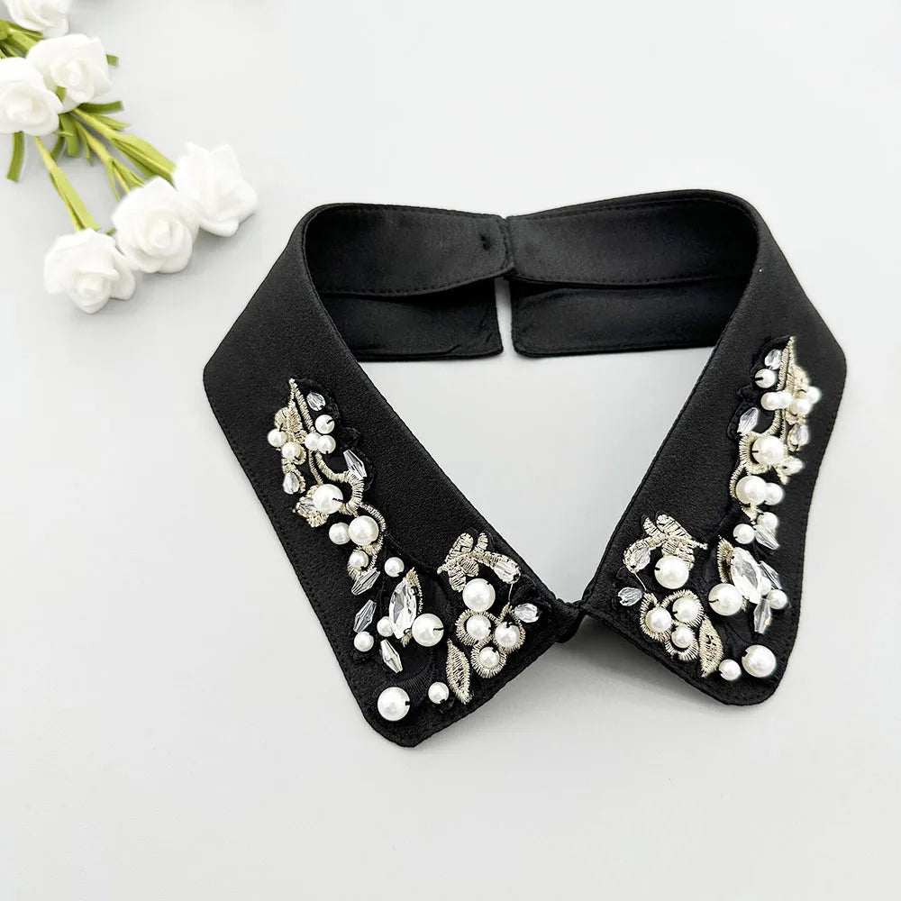 Women’s Detachable Pearl Embroidered Collar
